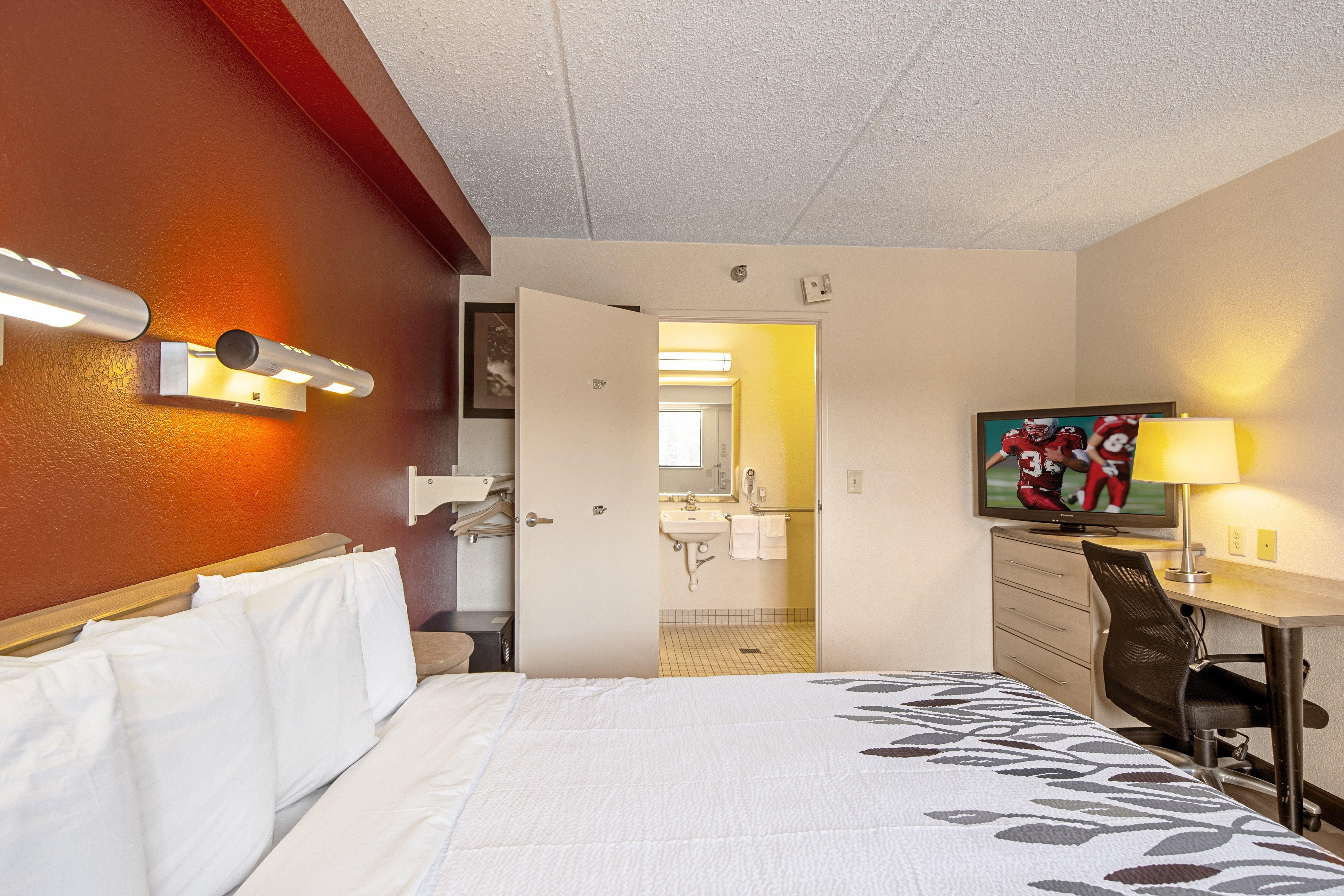 Red Roof Inn Akron Εξωτερικό φωτογραφία