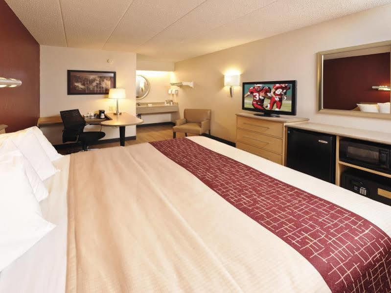 Red Roof Inn Akron Εξωτερικό φωτογραφία